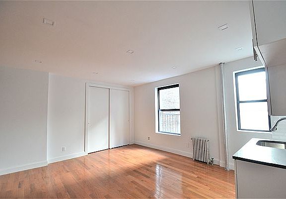 3rd image of 51 Hamilton Pl #32B