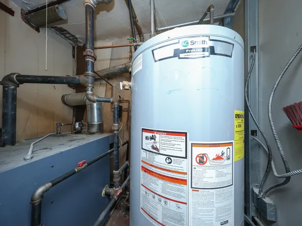 2166 West 9th Street image 24 of 27