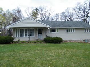 8 Ellsworth Rd, Broad Brook, CT 06016