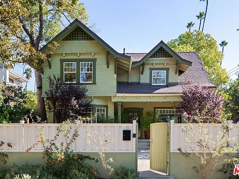 2102 N Bronson Ave — Photo 1