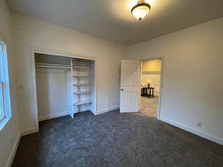12 Pierson St #E — Photo 2