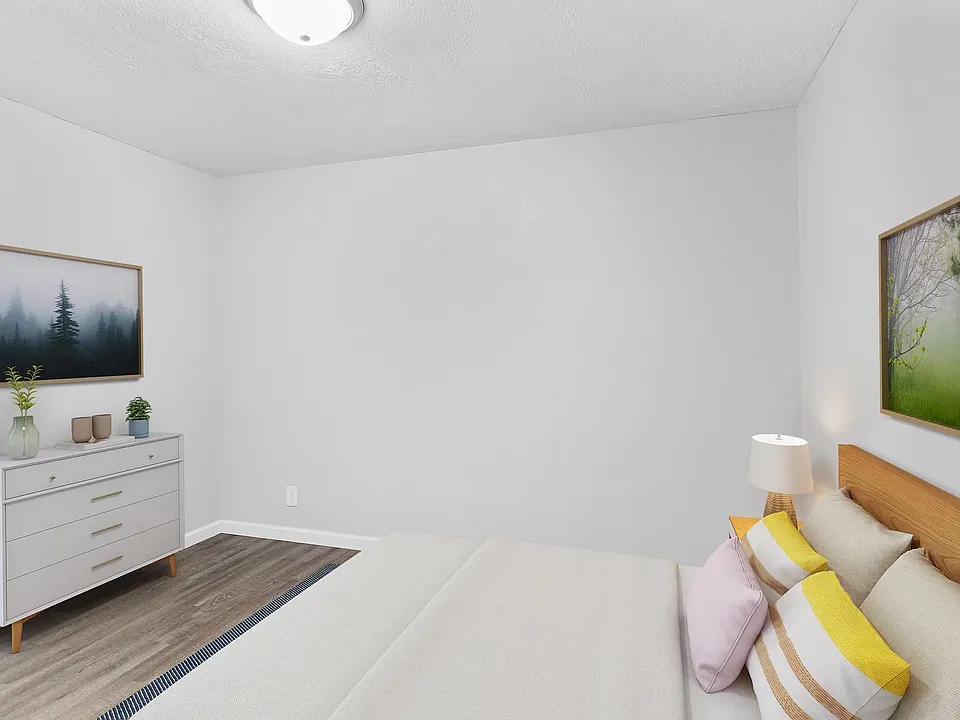 Cole Street Apts: Close to Campus