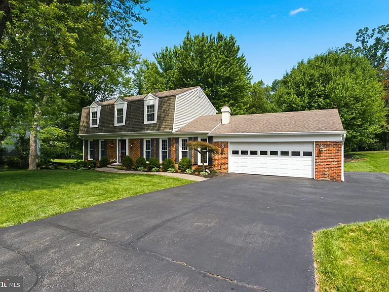 11414 Bronzedale Dr — Photo 58