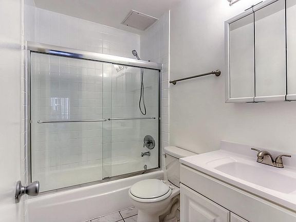 *IMAGES: Model Unit -Vacant units might differ slightly, inquire within for images/video from our manager