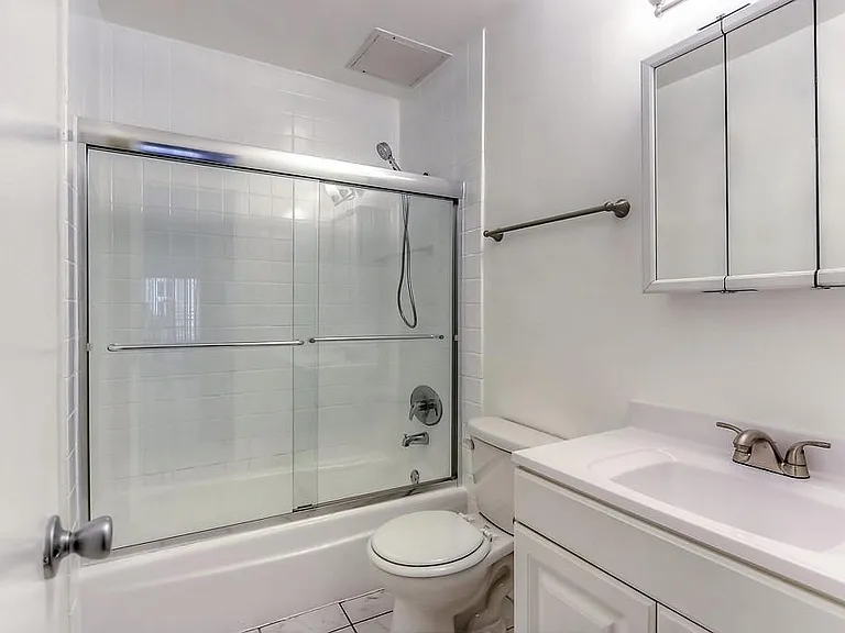 *IMAGES: Model Unit -Vacant units might differ slightly, inquire within for images/video from our manager
