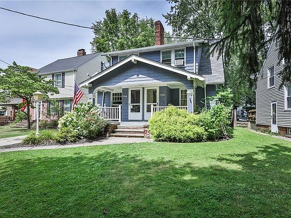 3rd image of 15204 Lydian Ave