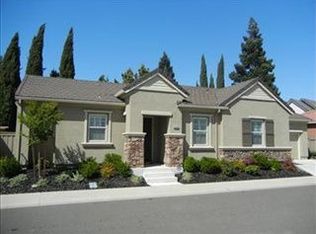 8049 Linda Isle Ln, Sacramento, CA