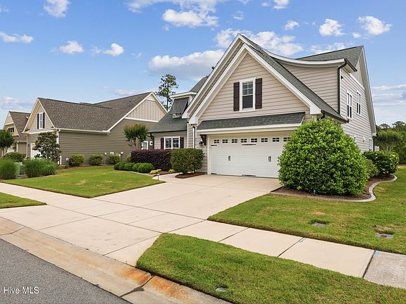 3rd image of 3014 Pine Bloom Way