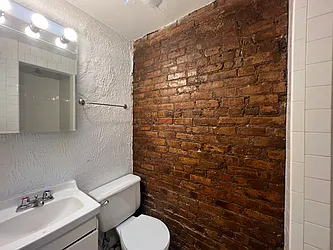 Rented by KNOCKKNOCK LLC