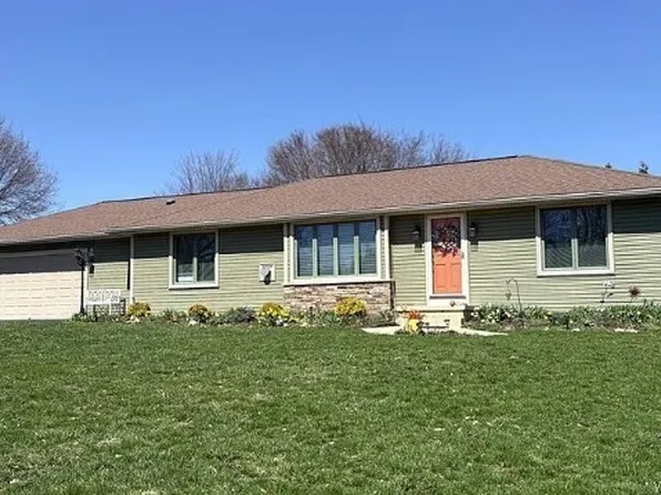 8421 Forest Rd, Gasport, NY 14067