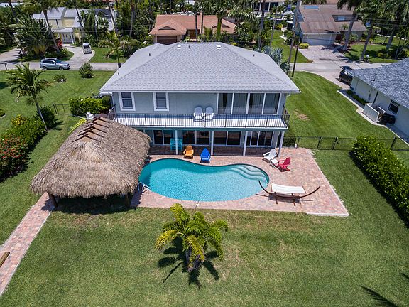 3rd image of 8512 SE Driftwood St