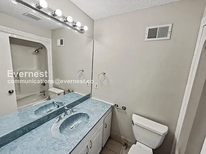 617 Carson Crest Cir — Photo 10