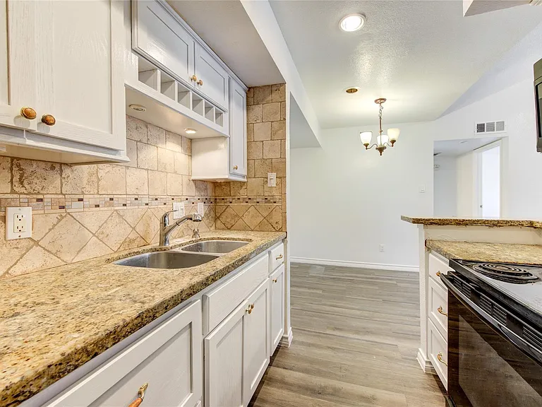 10202 Forum Park Dr #256 — Photo 13
