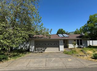 149 Alder Ln, Ashland, OR