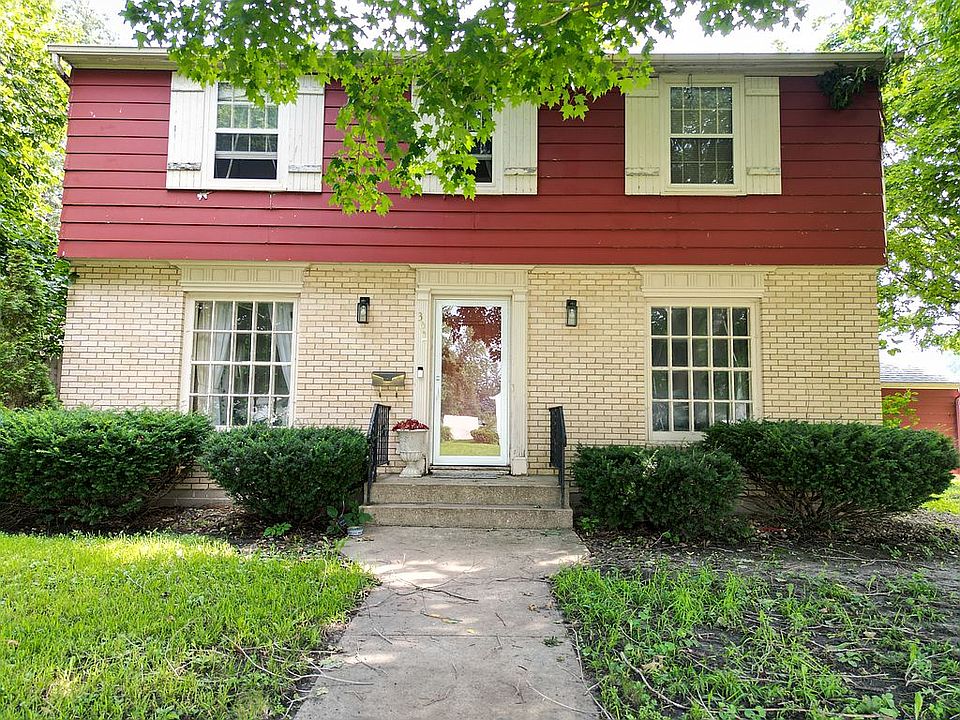 1st image of 302 Bissell St