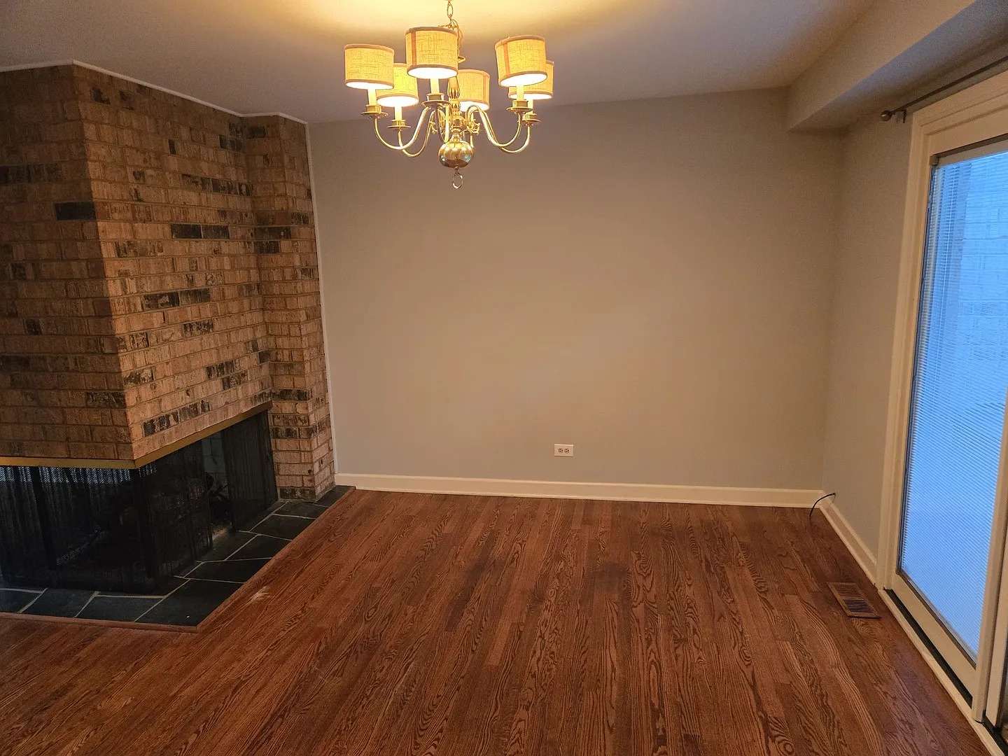 3 bed, 3.5 bath, 1962 sqft, $3,250 — Photo 4