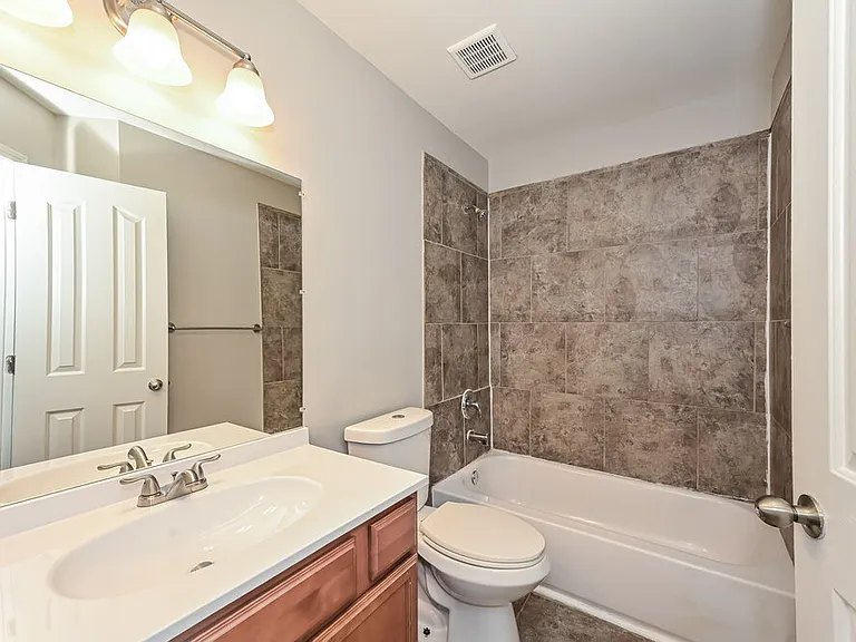 8043 Logan Dr — Photo 15