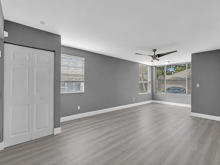2871 N Oakland Forest Dr #112 — Photo 13