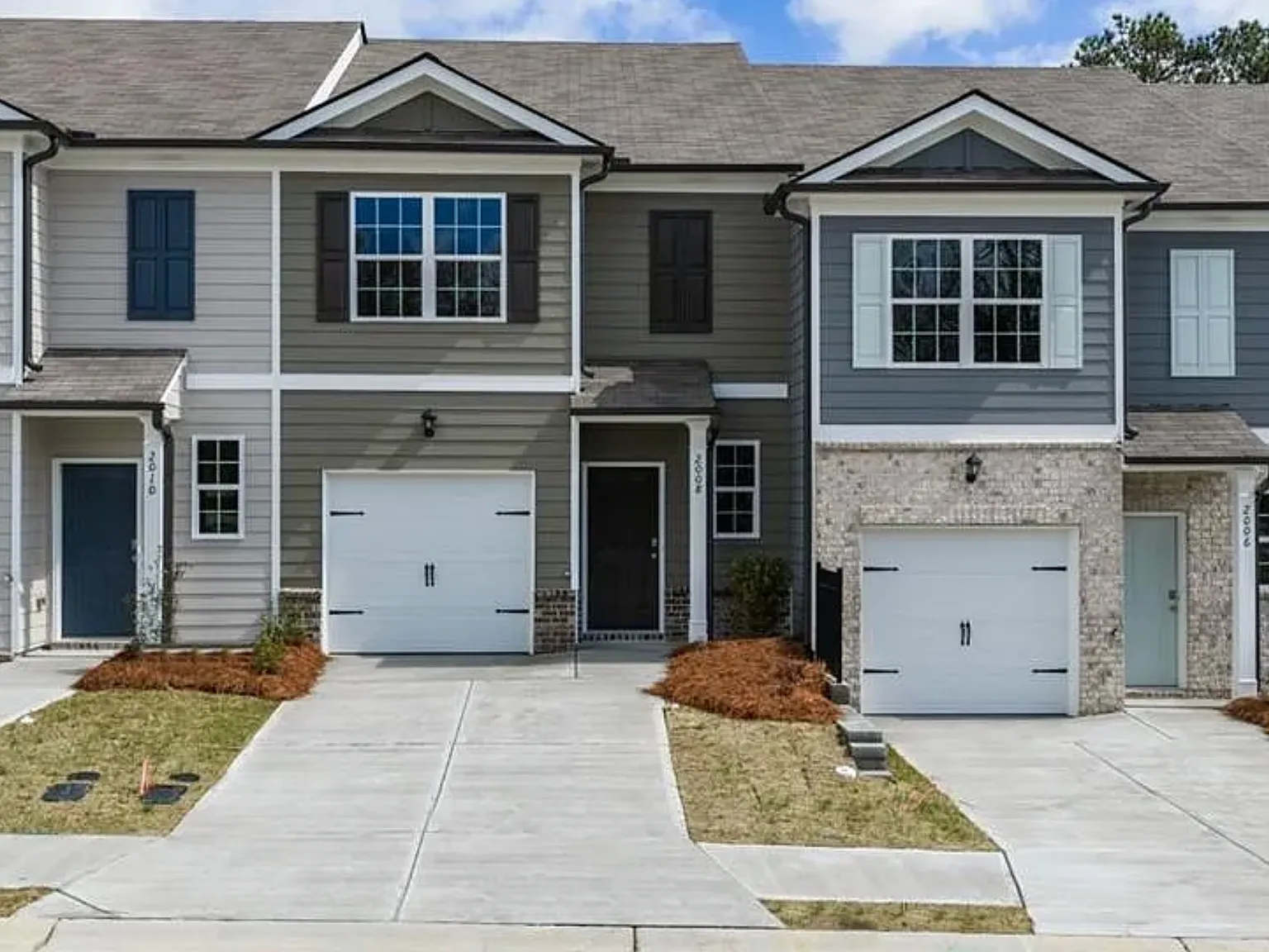 3 bed, 1508 sqft, $1,975 — Photo 1