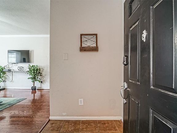 4th image of 2255 Braeswood Park Drive #144