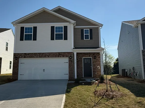 12121 Lady Bell Dr, Charlotte, NC 28278