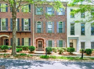 109 W Ridge Way, Roswell, GA 30076