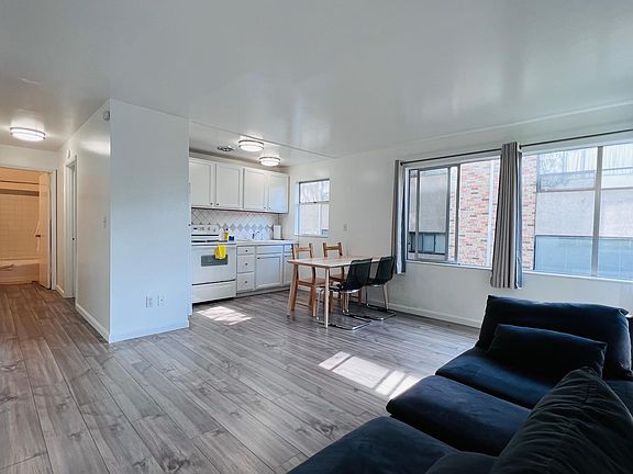 4th image of 523 E Denny Way #4