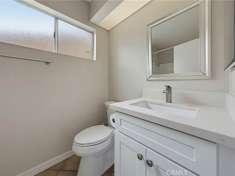 20 Twinberry — Photo 22