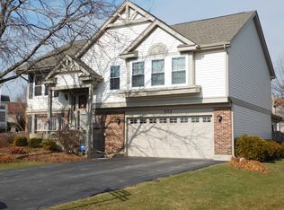 573 Green Bay Ct, Lake Zurich, IL