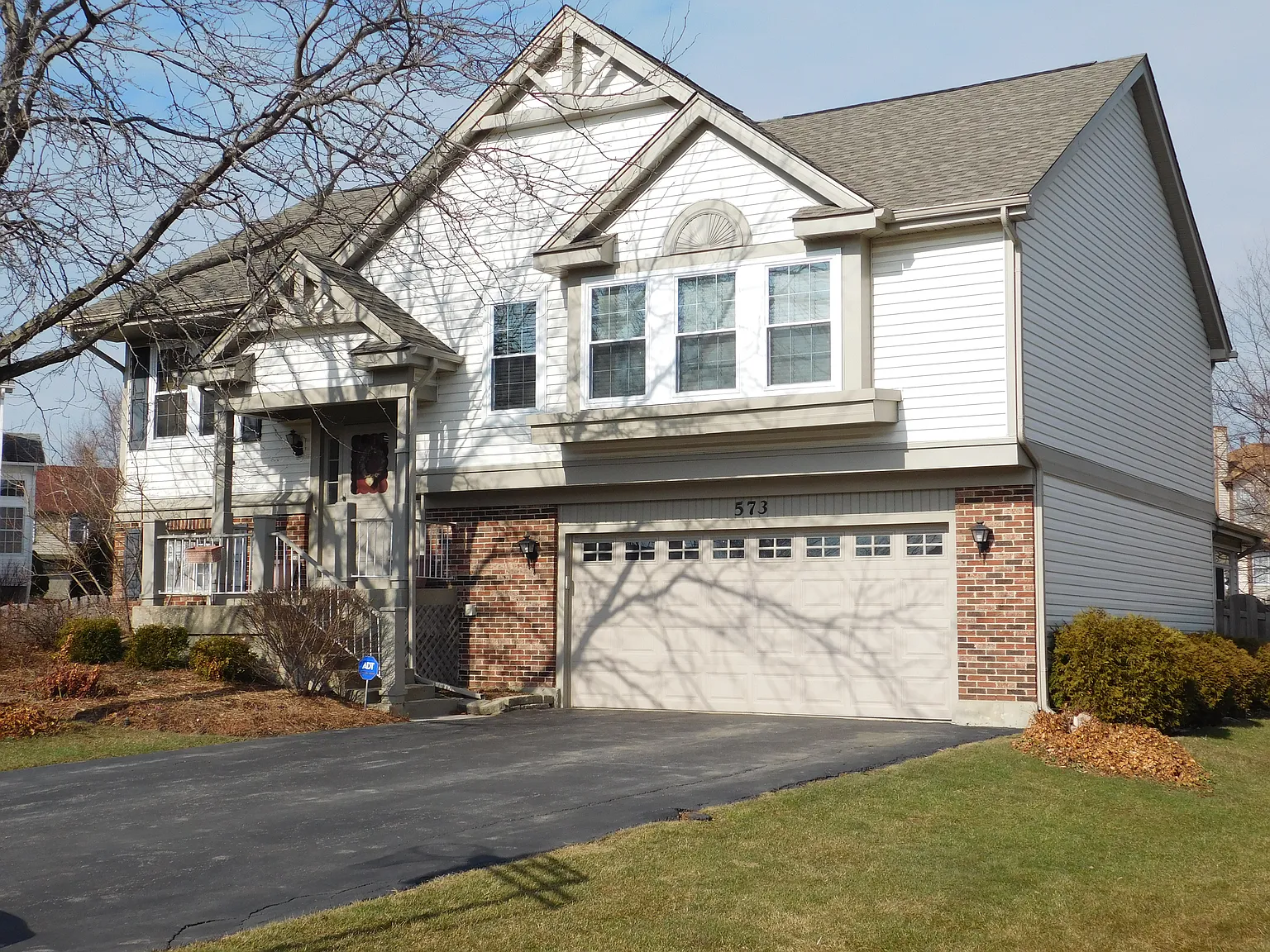 573 Green Bay Ct photo 1