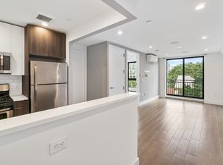 198 19th St #3A, Brooklyn, NY 11232