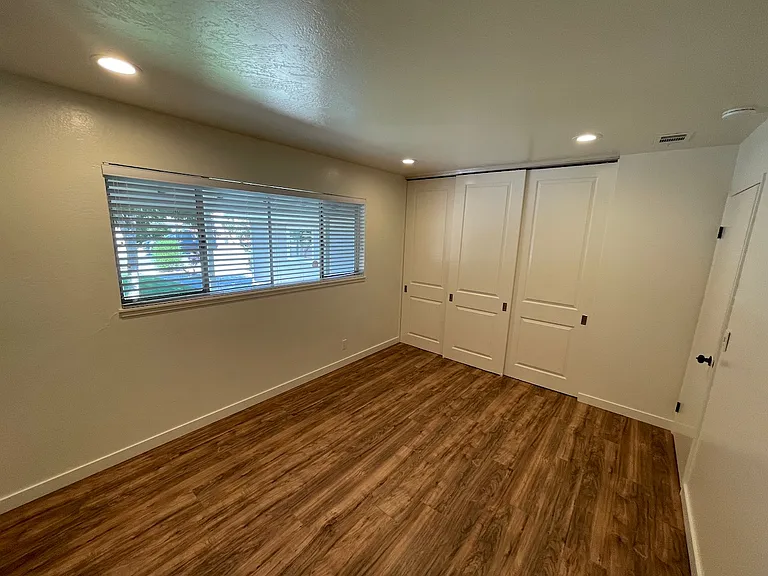 1040 Prouty Way — Photo 9