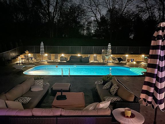 3rd image of 54810 Walnut Dr