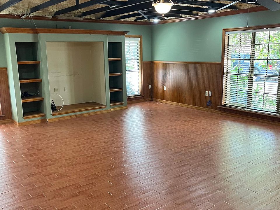 2nd image of 5130 Dorman Rd #1