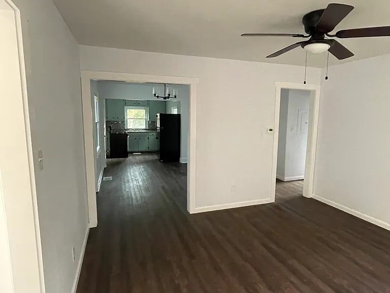 3225 Gifford St — Photo 23