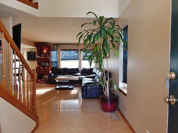 Wood laminate flooring on 1st floor level!