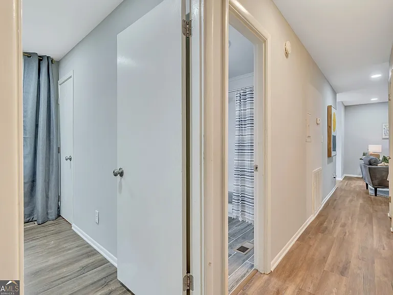 4589 Ryan Rd — Photo 15