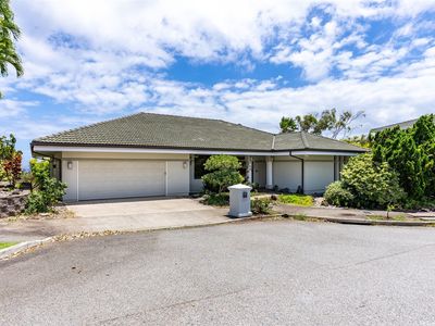 1007 Hanohano Way, Honolulu, HI, 96825