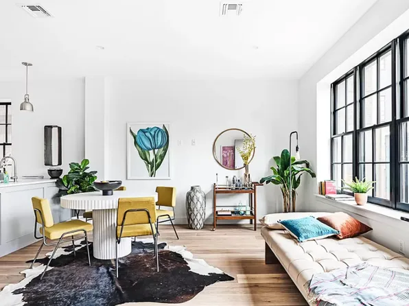 190 East 7th Street image 1 of 4