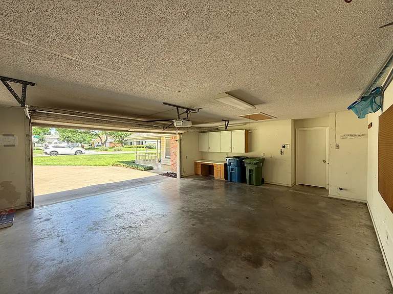 1805 Dunn St — Photo 36