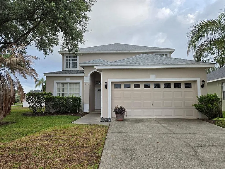 930 Oxford Dr — Photo 1