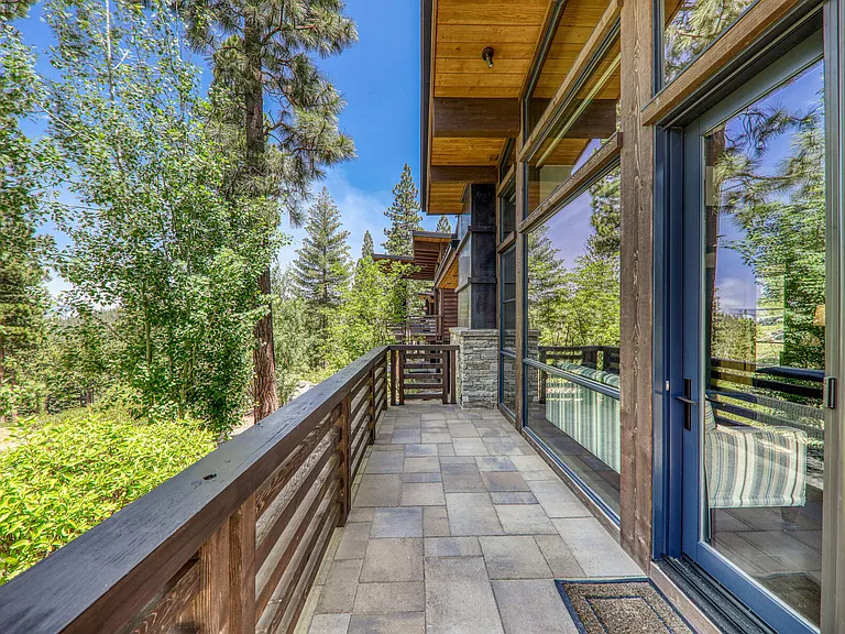 9500 Dunsmuir Way — Photo 26