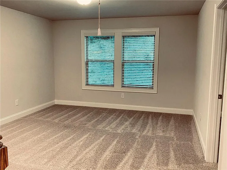 3290 Summerpoint Xing — Photo 17
