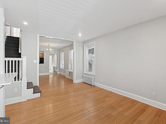 3rd image of 141 Leverington Ave