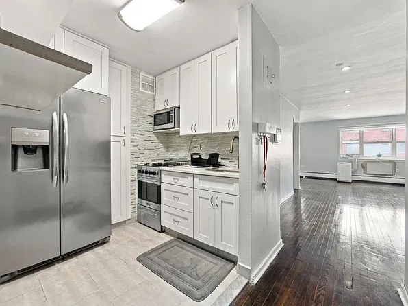 99-10 60th Ave #5A, Corona, NY 11368