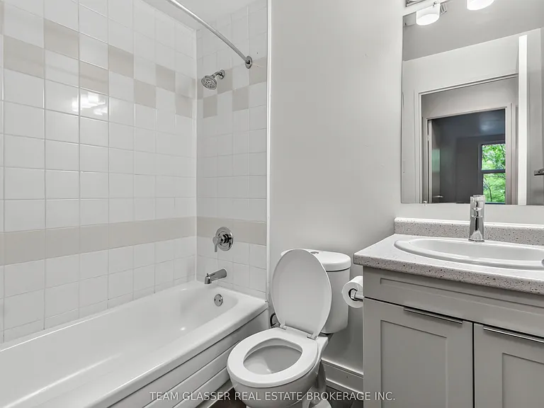 735 Wonderland Rd S #212 — Photo 6