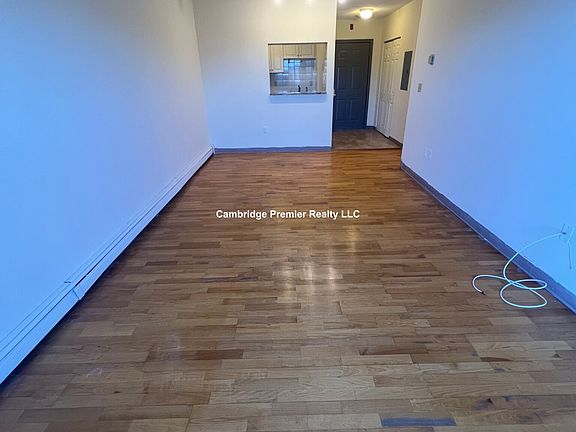 5th image of 375 Highland Ave #2
