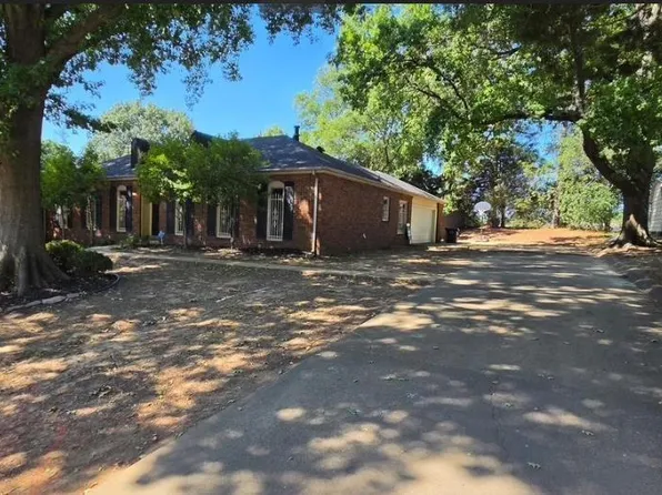 2109 Indian Hills St, Jonesboro, AR 72401