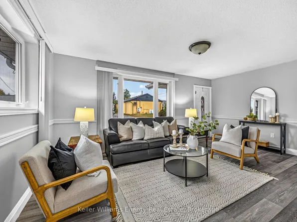 74 William St, Kawartha Lakes, ON K0M 1A0