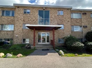 5200 Royalton Rd #A10, North Royalton, OH 44133